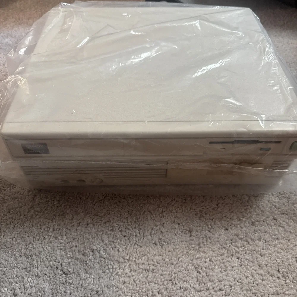 Tandy 1000 TL/2 PC w/ Hercules Monochrome Monitor + 20mb Hard Drive - Picture 1 of 6